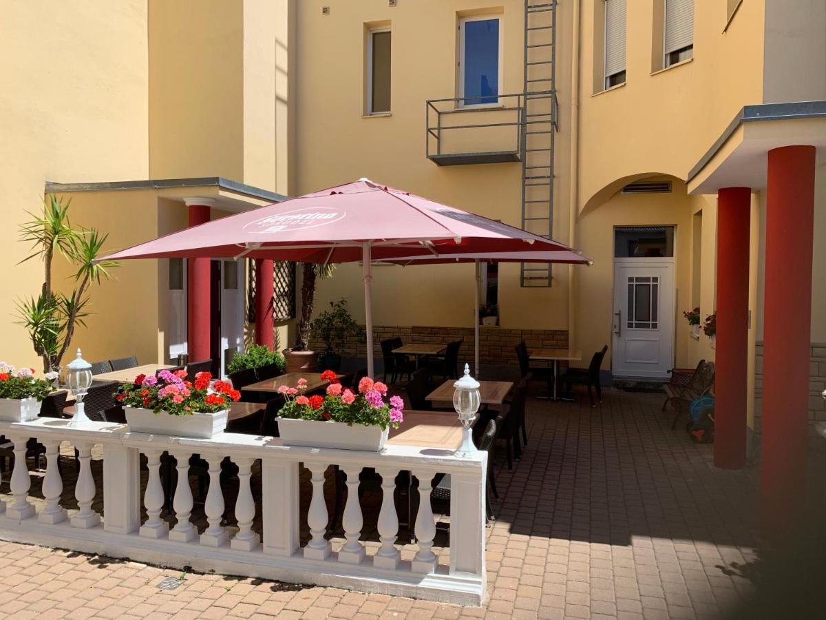 Apartment Hotel Kral - Business Hotel & Serviced Apartments Erlangen Luaran gambar