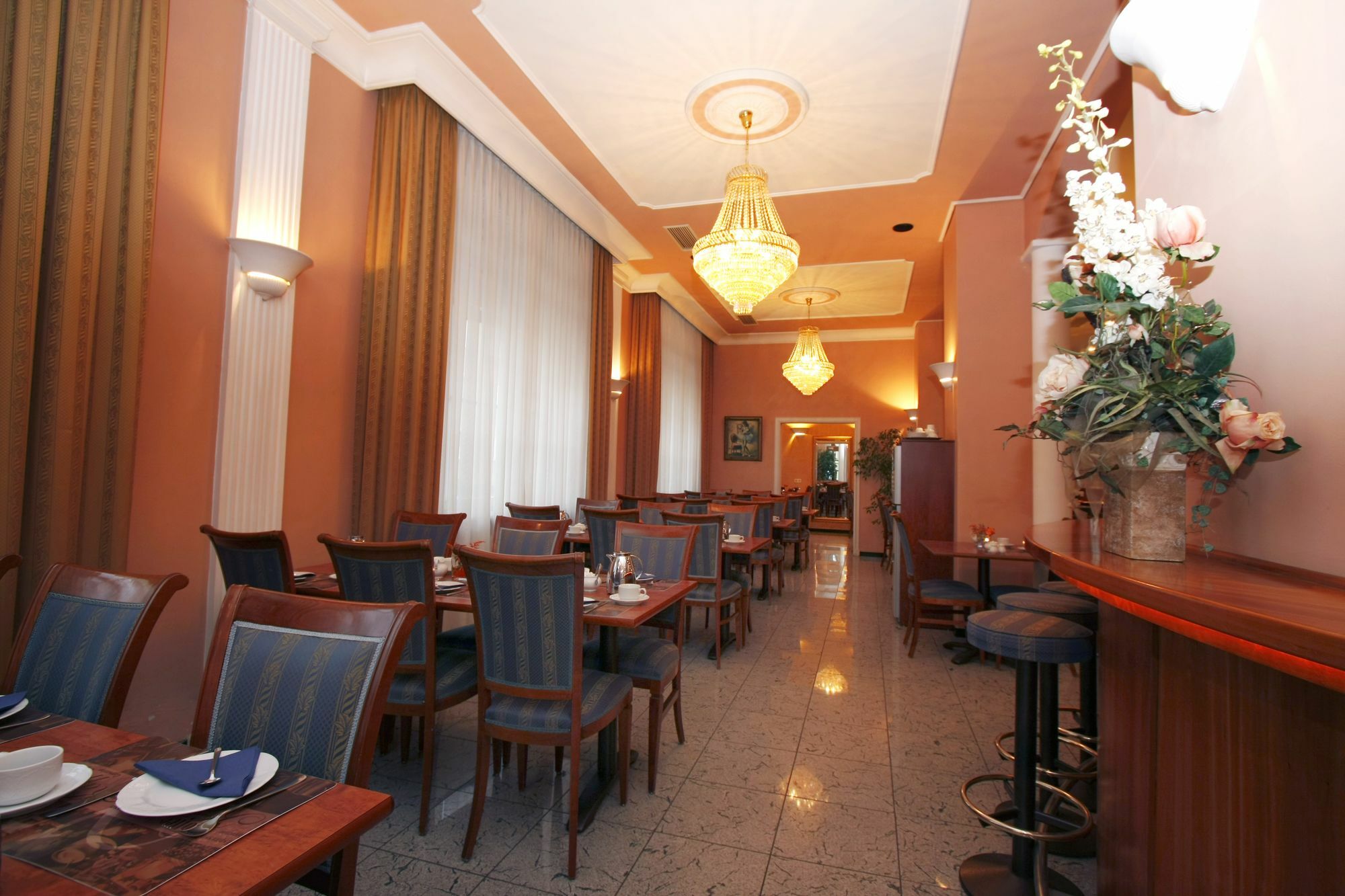 Apartment Hotel Kral - Business Hotel & Serviced Apartments Erlangen Luaran gambar